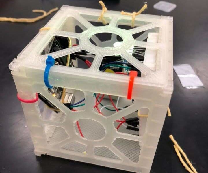 CubeSat Model With Color Changing LED and Thermistor : 4 Steps ...