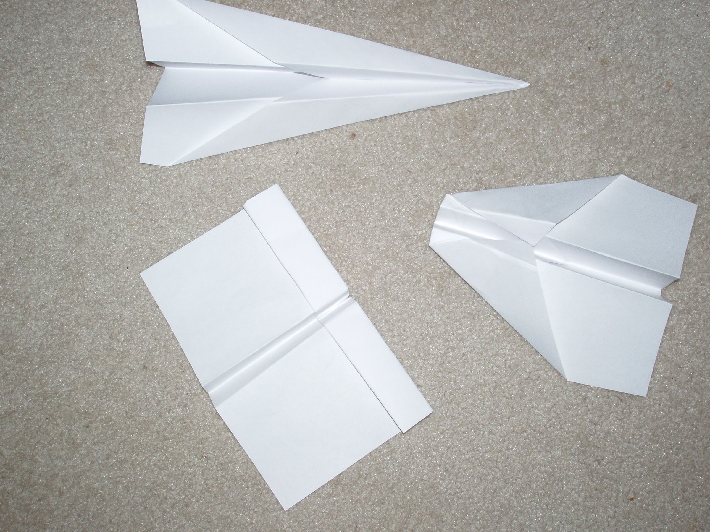 How to Make Paper Airplanes
