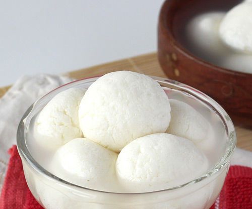 Making of Rasagula (A Bengali Sweet)
