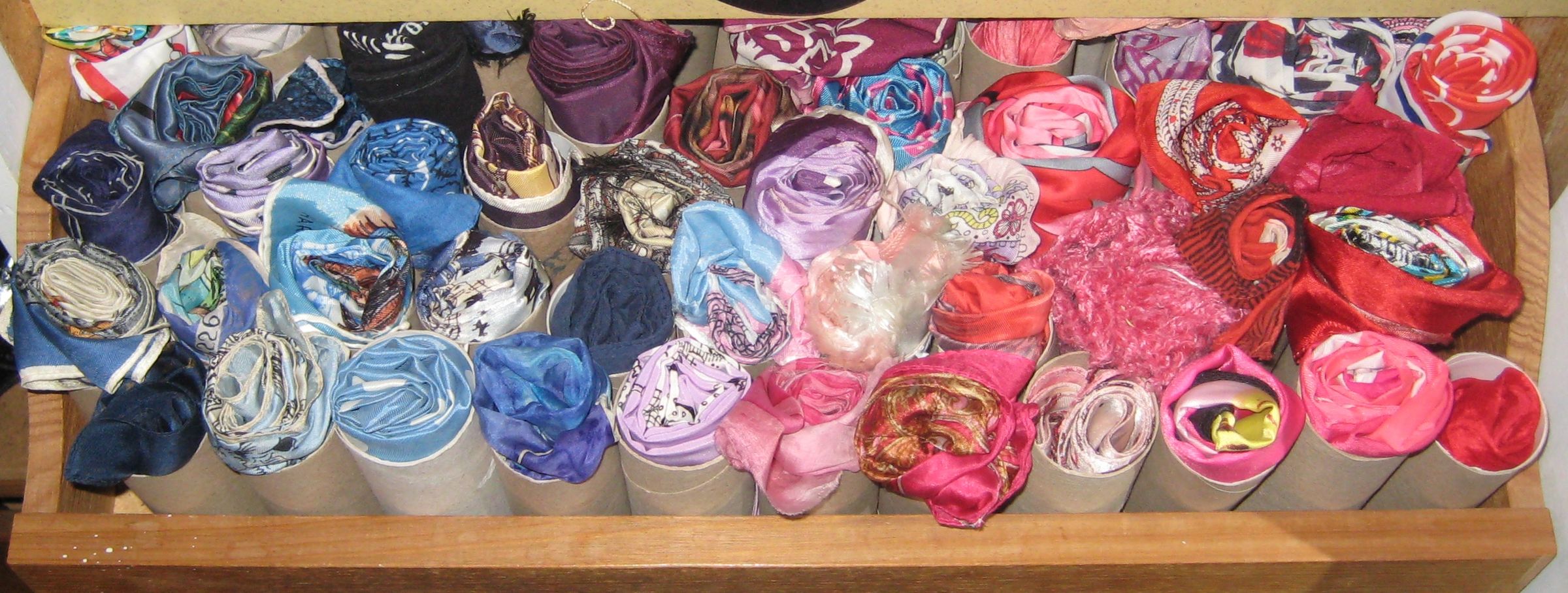 Organise Your Scarves