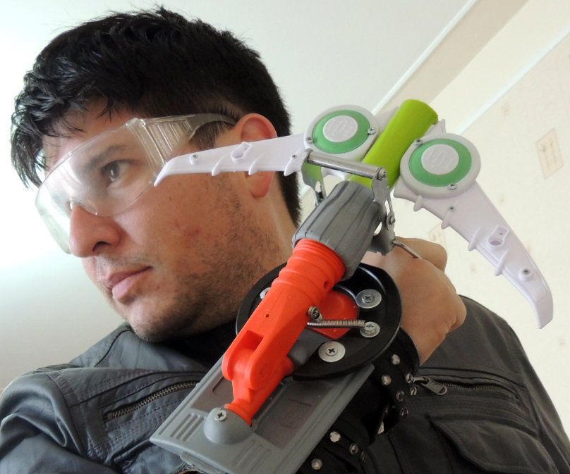Superheroic Wrist Gun (made of Plastic Trash and an Old Leather Boot)