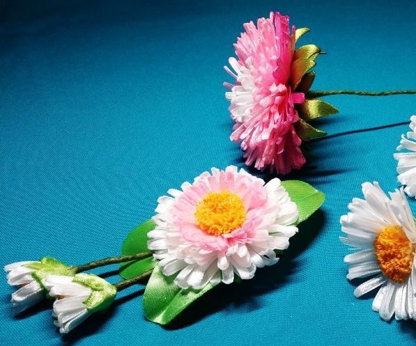 Ribbon Flowers: Cheerful Daisie/Part 2/