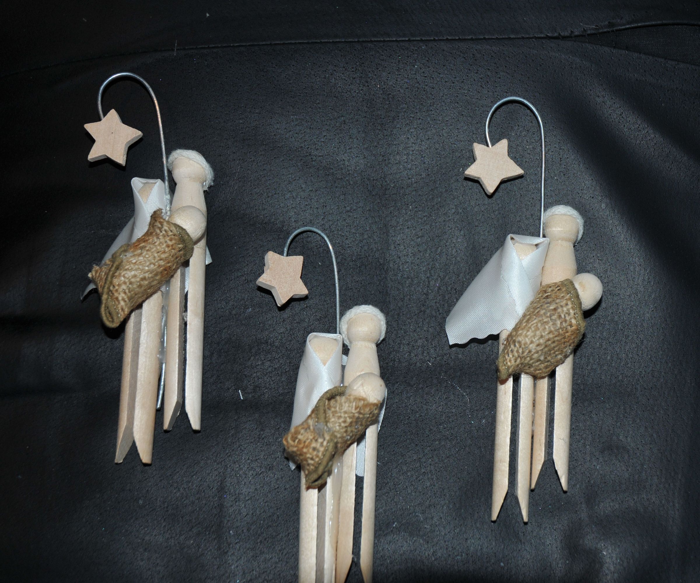 SIMPLE YET BEAUTIFUL DIY NATIVITY DECORATION