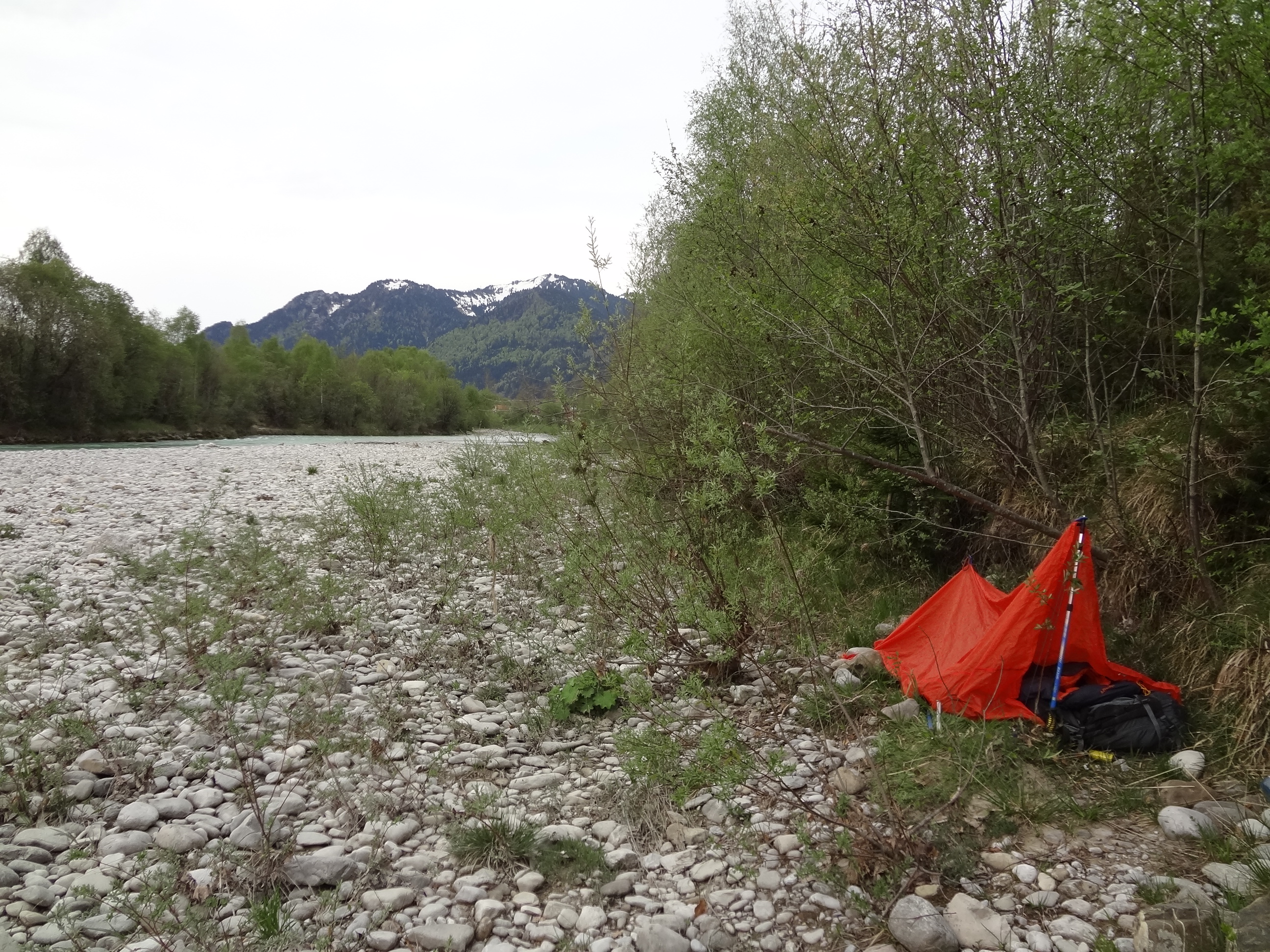 Small Superlight Emergency Tent