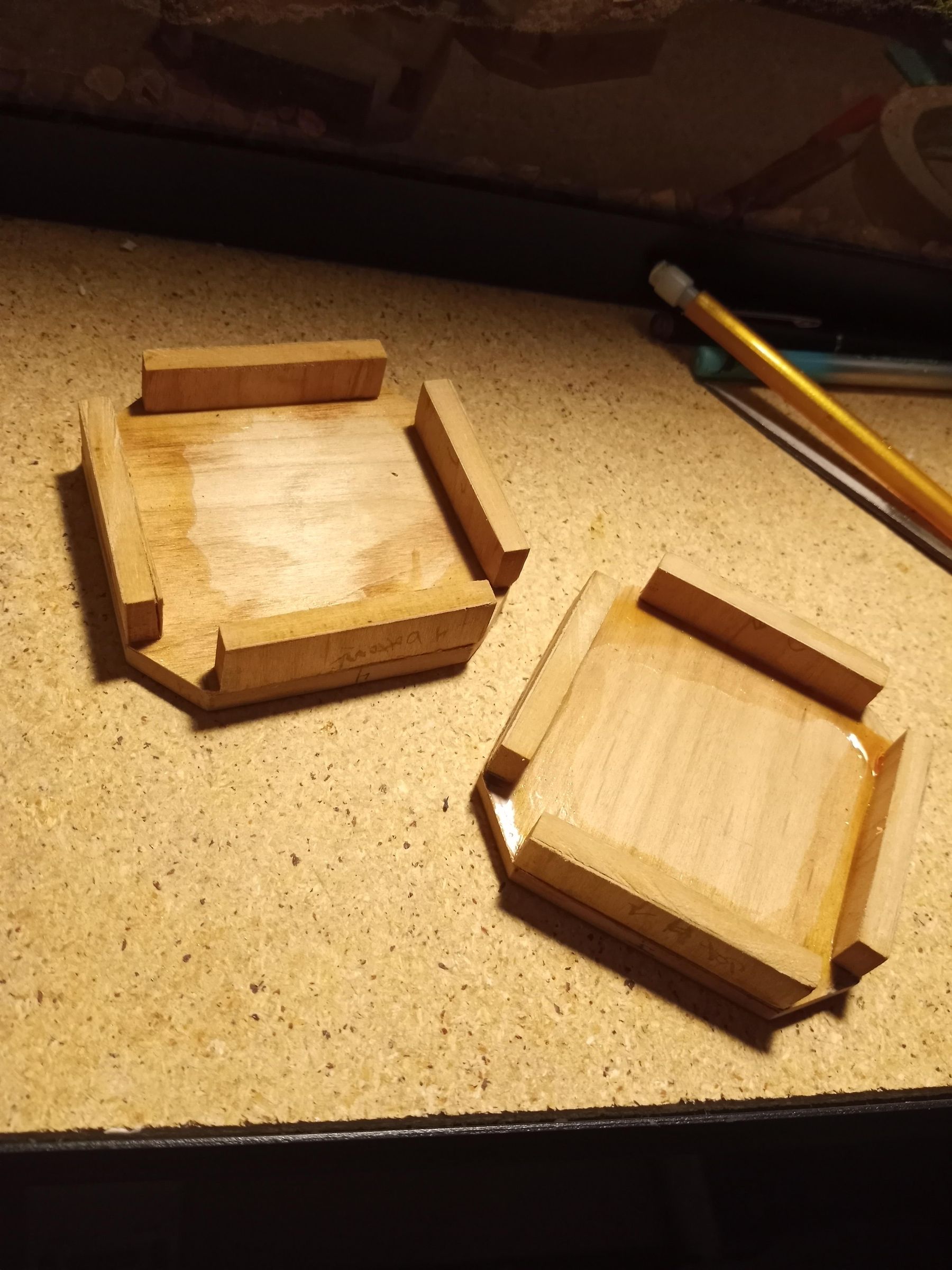 The Compass That Doesn't Point North 10 Steps (with Pictures