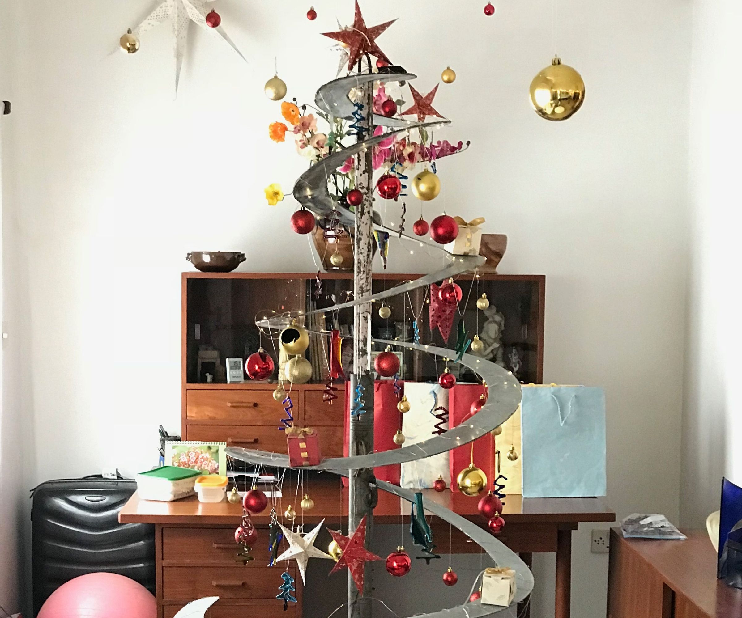 Full Metal Christmas Conifer 