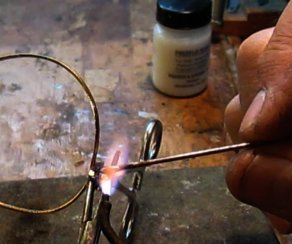 Stripped Screw Eyeglasses Repair - Filling a Stripped Hole