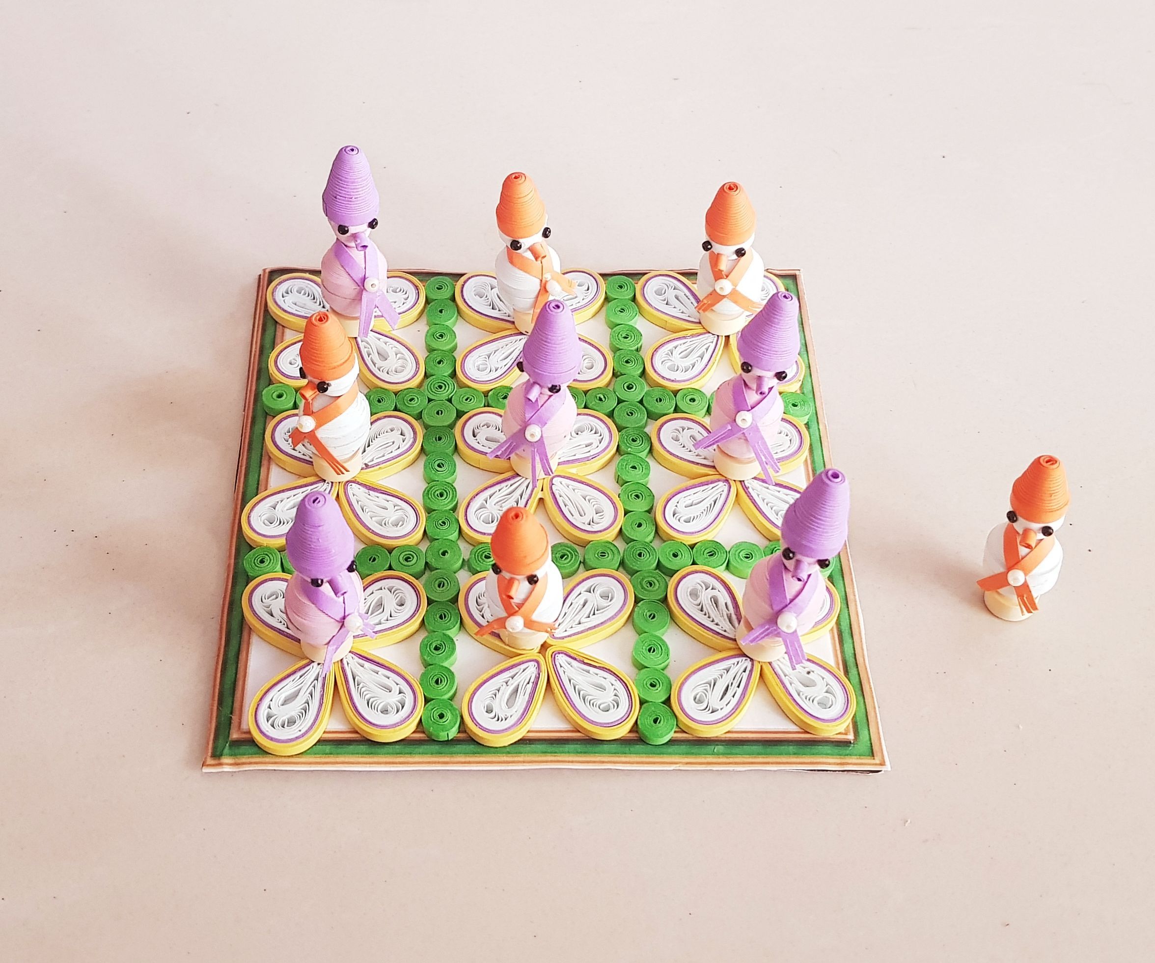 Pocket Size Paper Quilling Tic Tac Toe Game