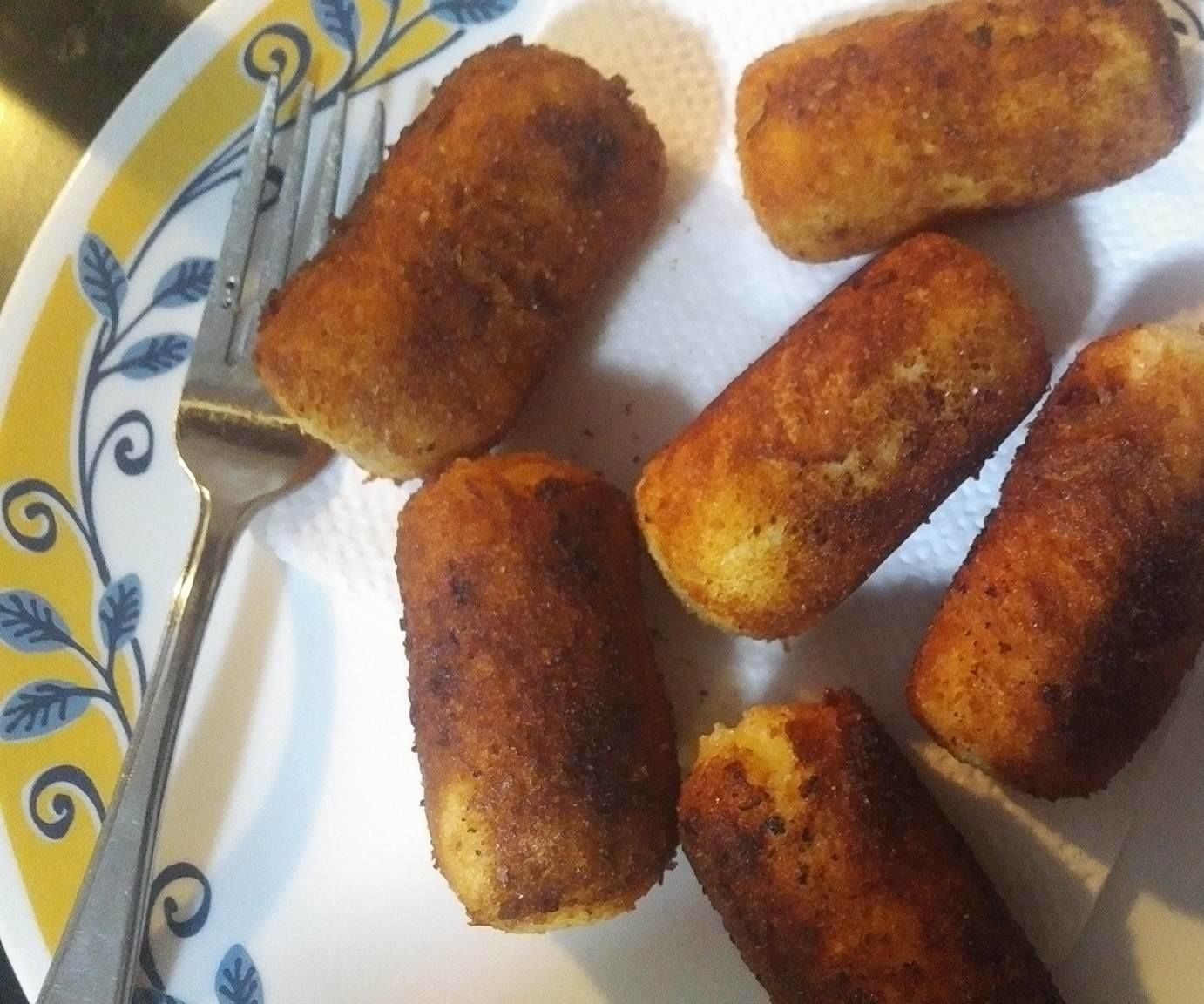 Italian Potato Croquettes (Crocchette Di Patate)