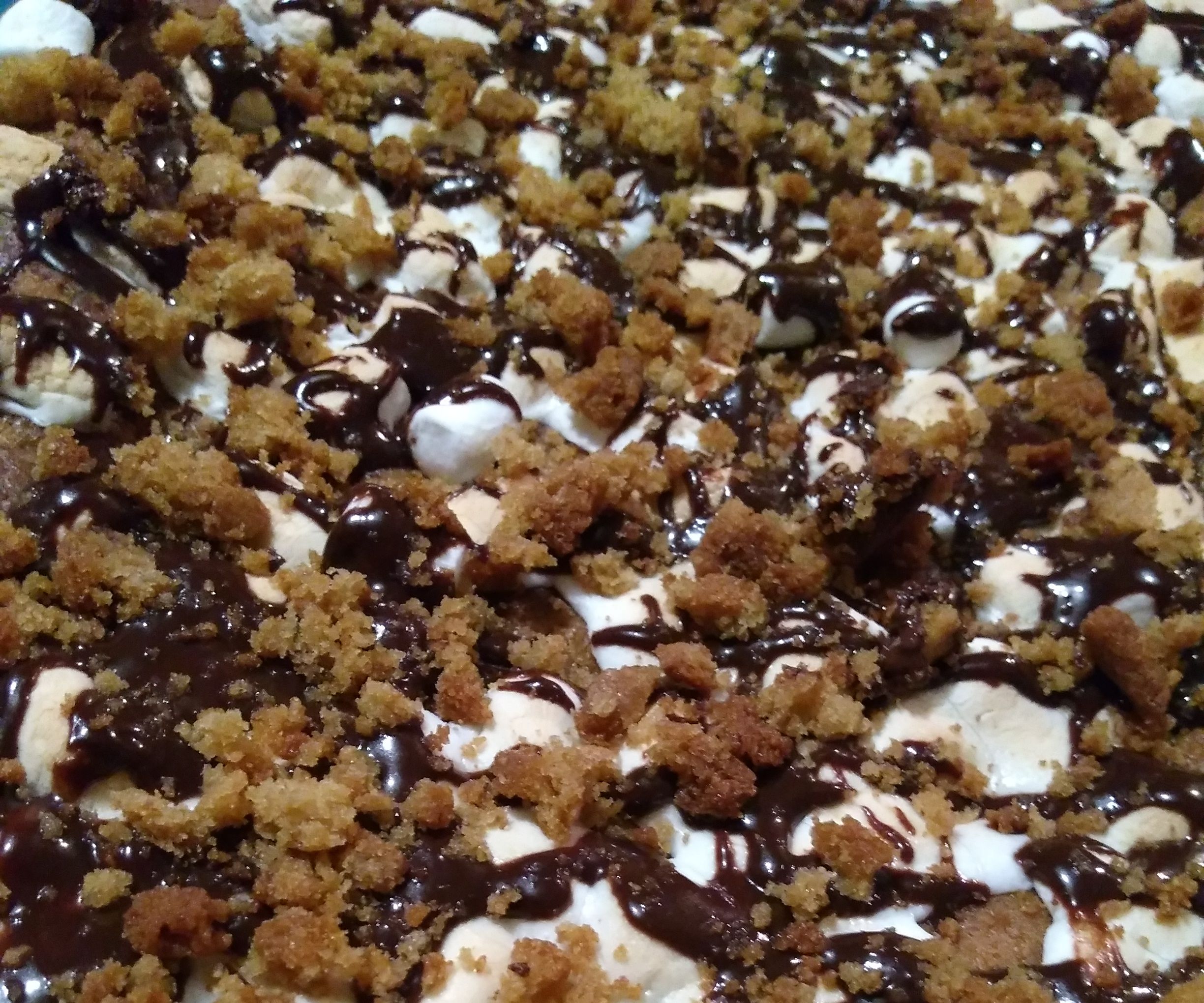 How to Make Delicious S'mornies (S'more Brownies)