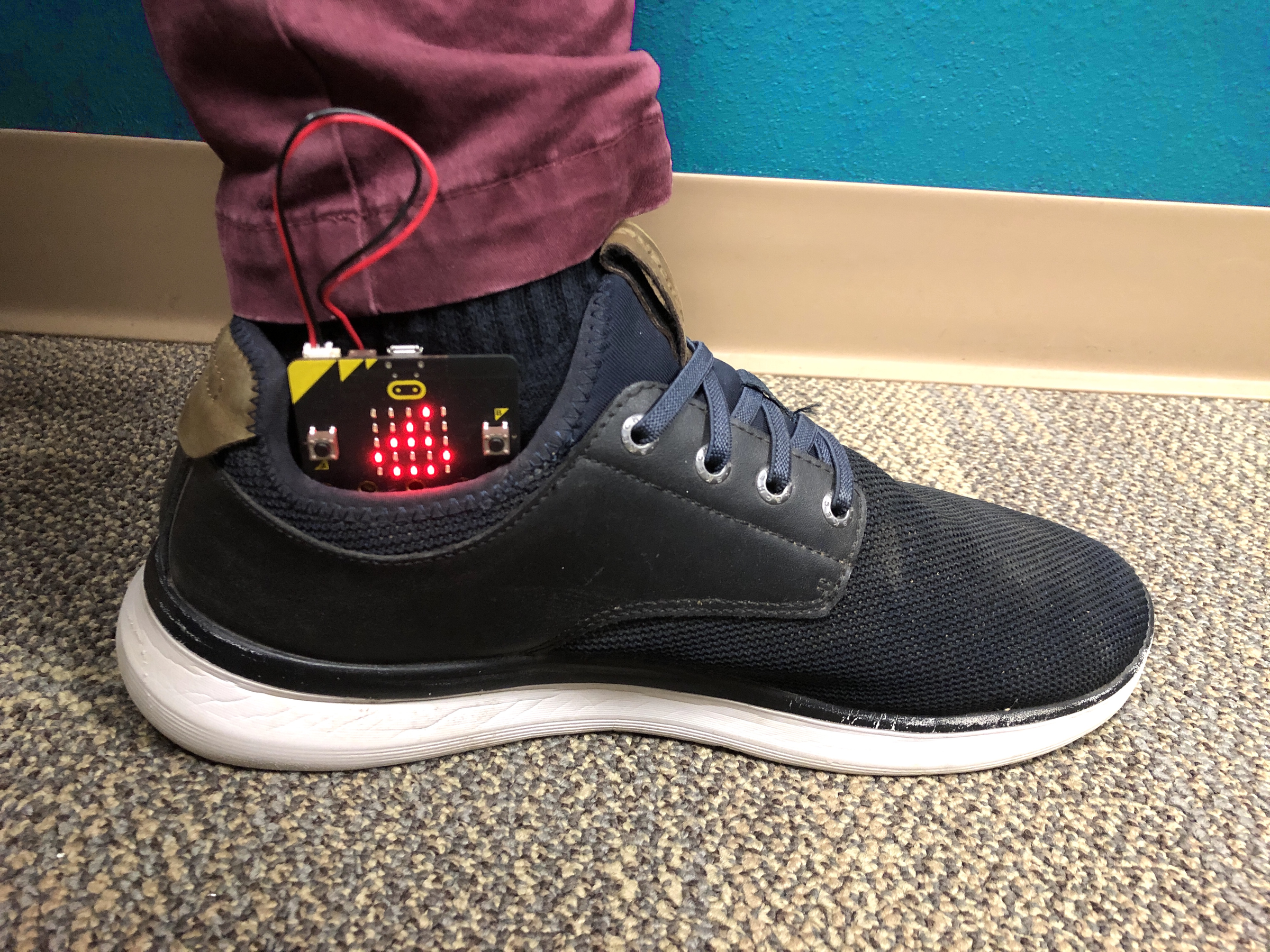 Step Counter - Micro:Bit : 12 Steps (with Pictures) - Instructables