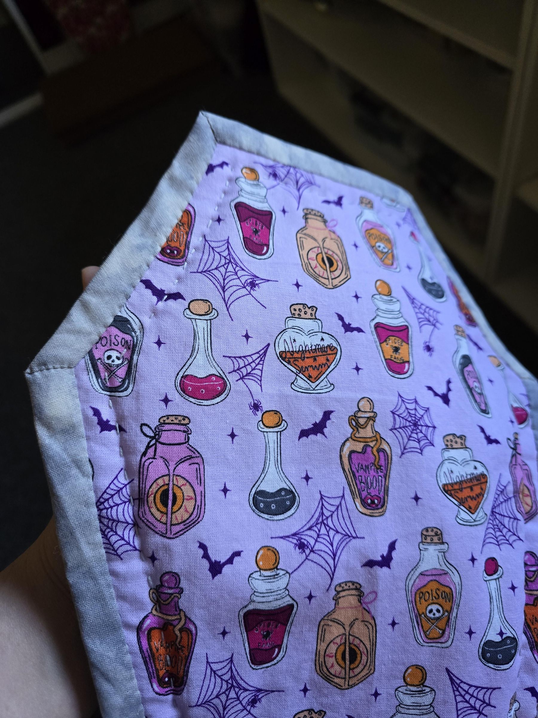 Hand Sewn Coffin Shaped Quilt-As-You-Go King Size Quilt : 10 Steps ...