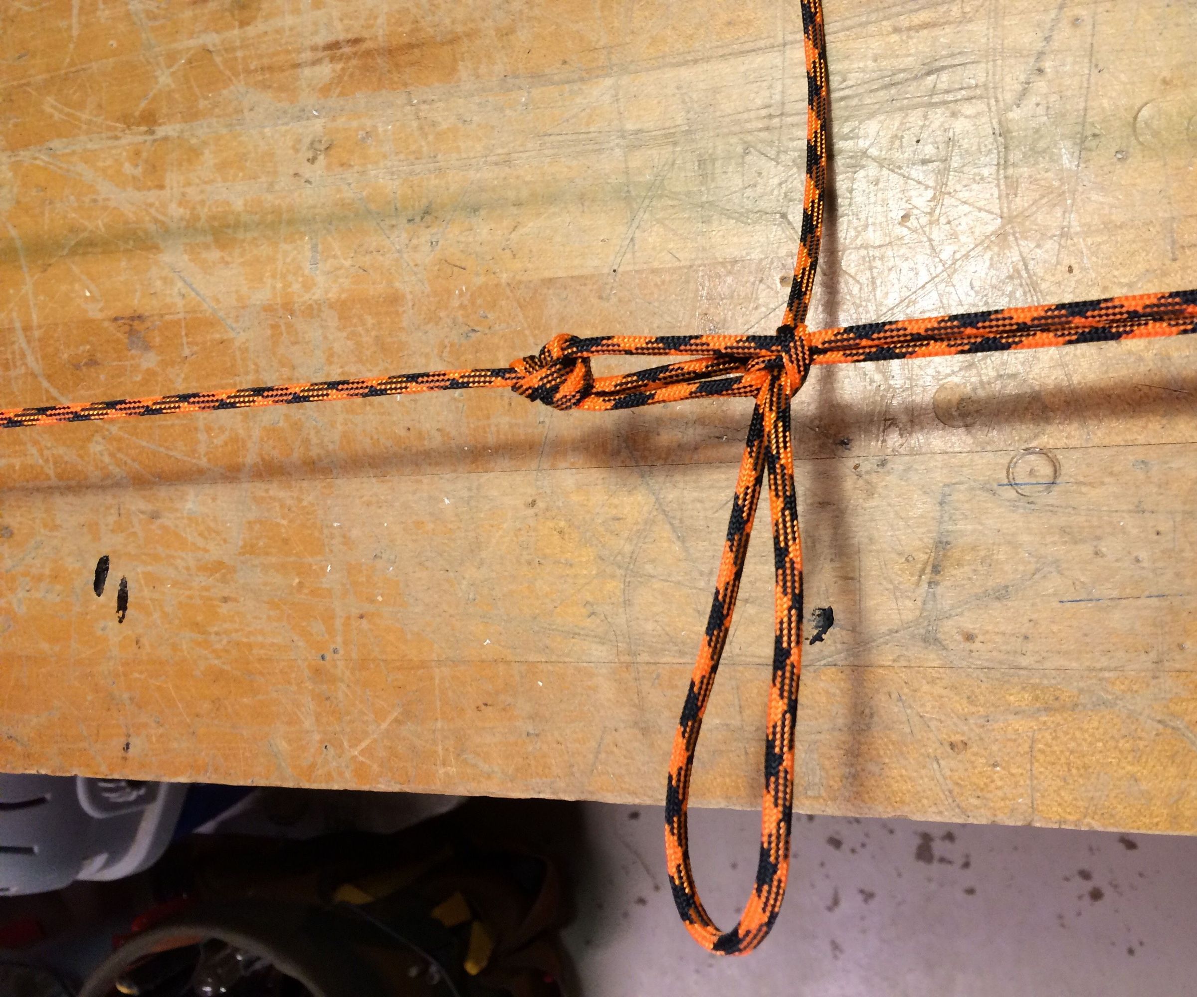 Easy Paracord Tie Down