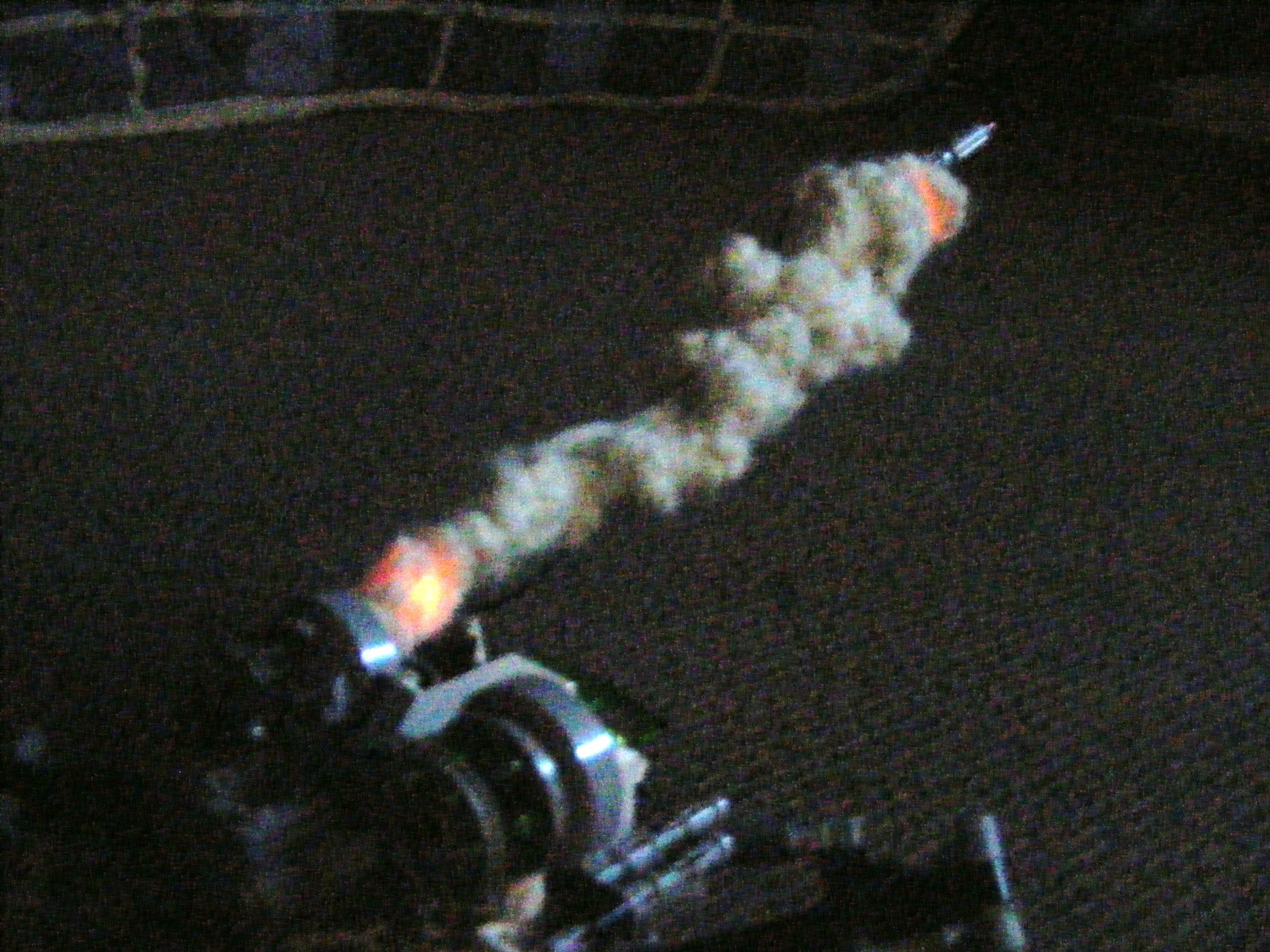 How to Make Realistic Smoke for Model Rockets! Instructables