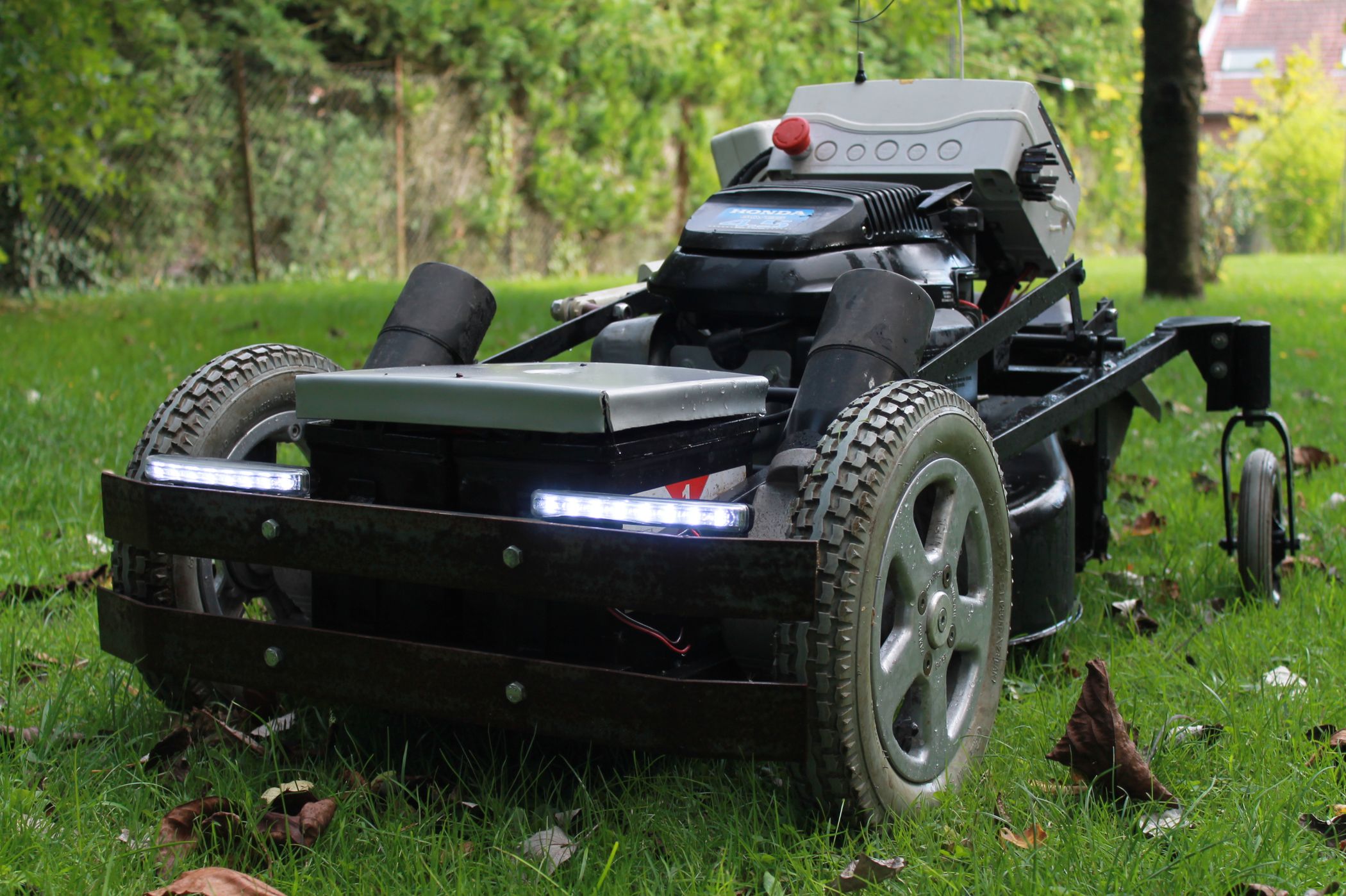 Lawn Mower RC ! by Bennurre - Instructables