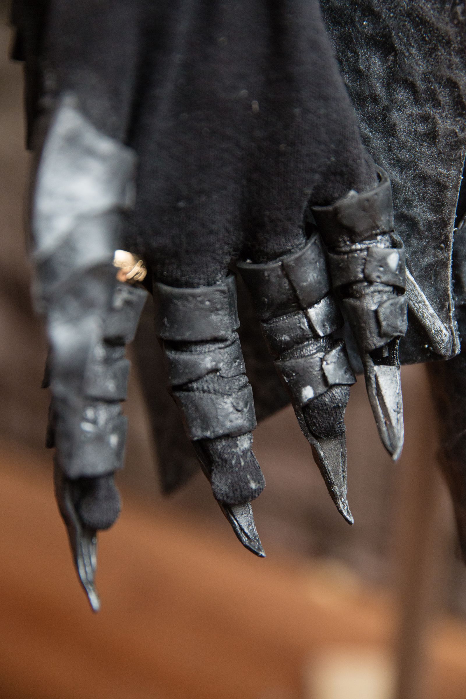 Epic Sauron Costume : 14 Steps (with Pictures) - Instructables