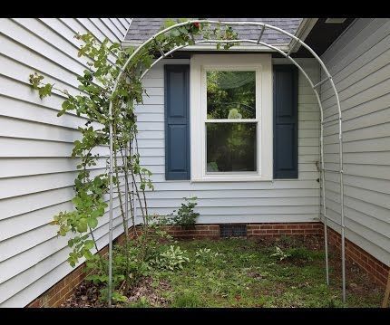 How to Make an Arbor With EMT Conduit