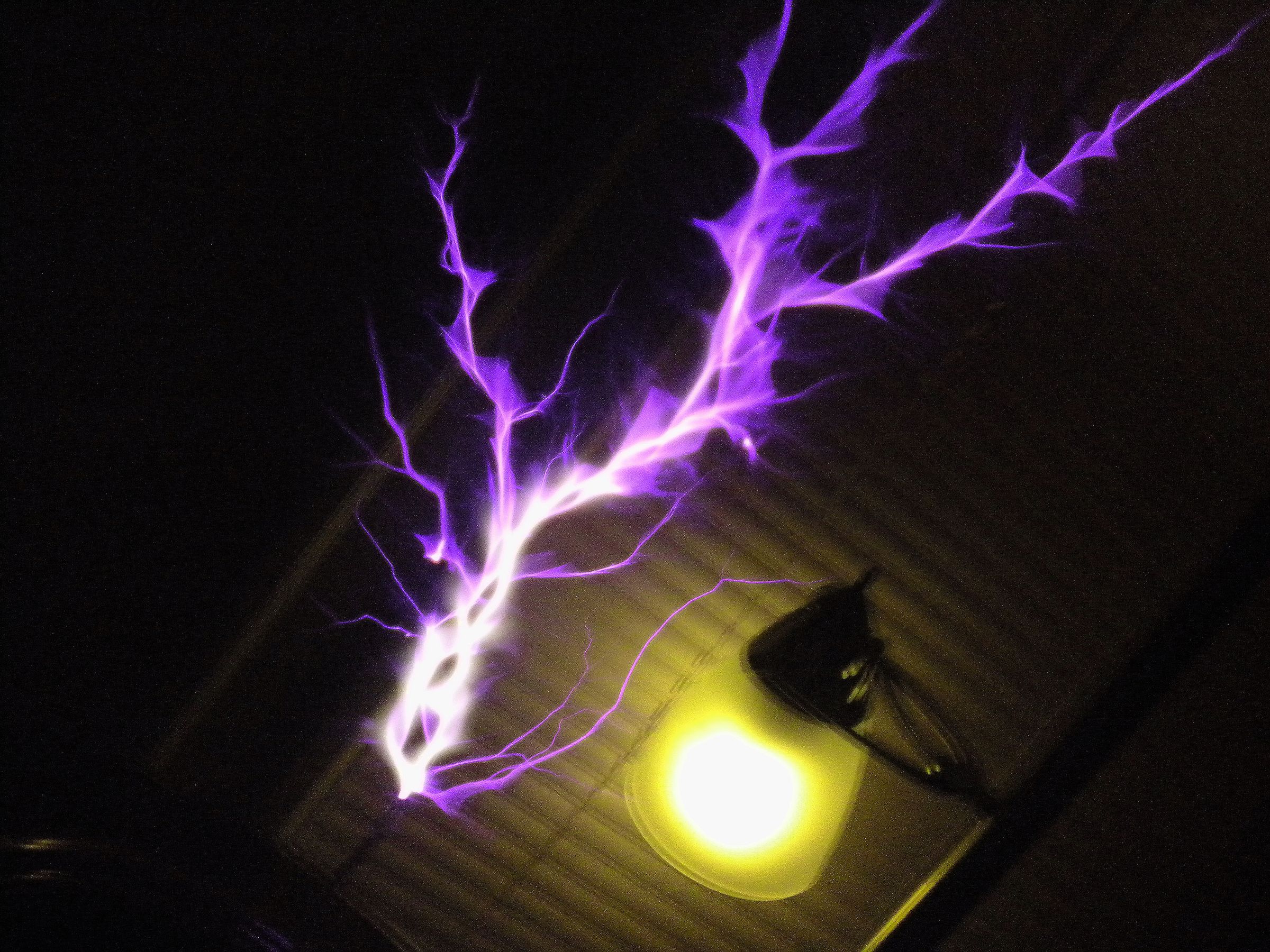 Audio Modulated Solid State Tesla Coil
