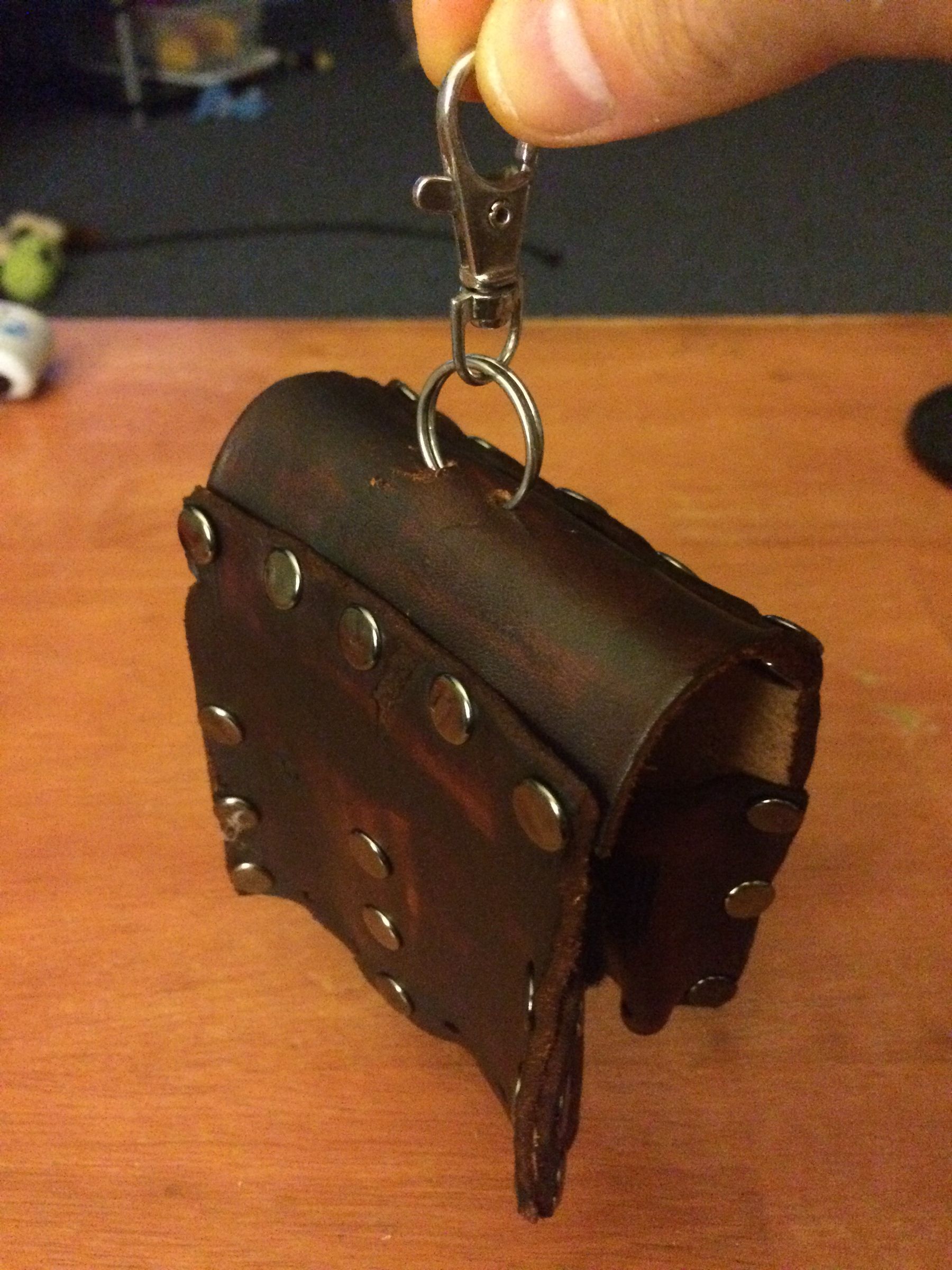 Leather Thumb Drive Case 9 Steps Instructables