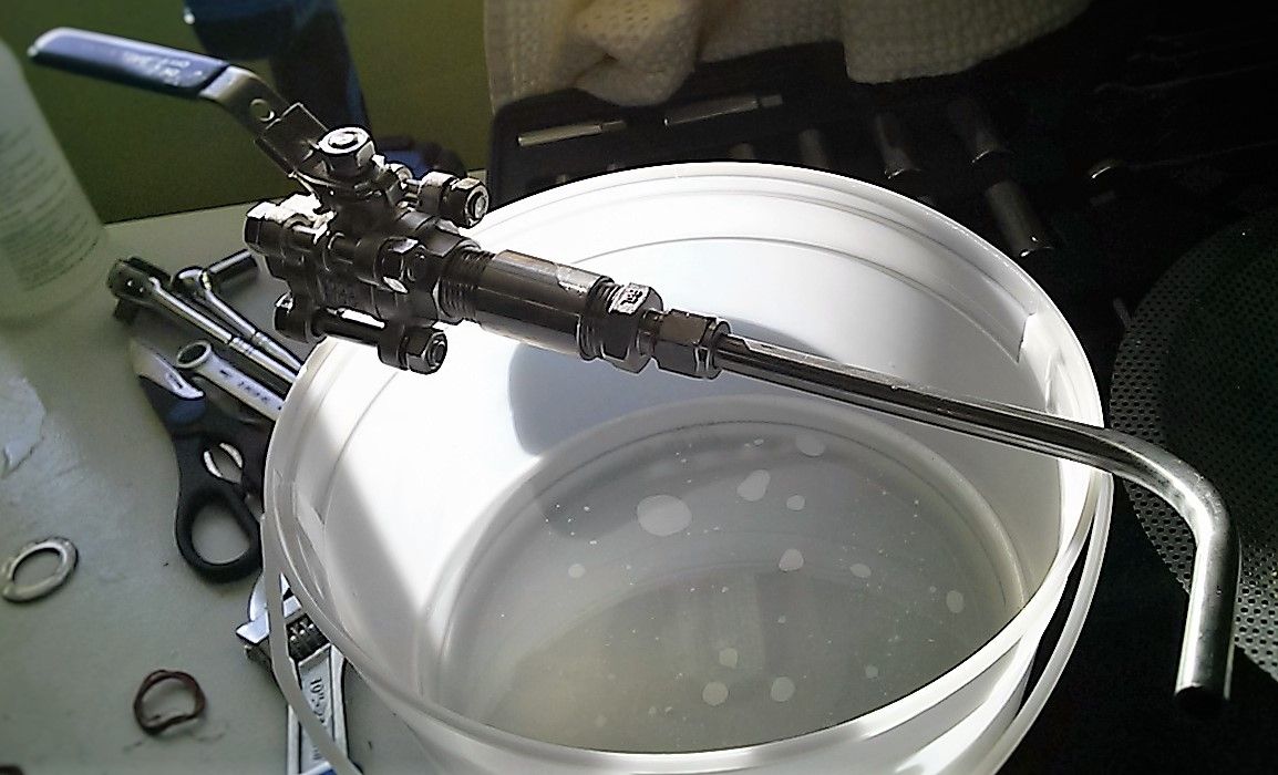 How to Clean a 3 Piece Ball Valve : 4 Steps - Instructables
