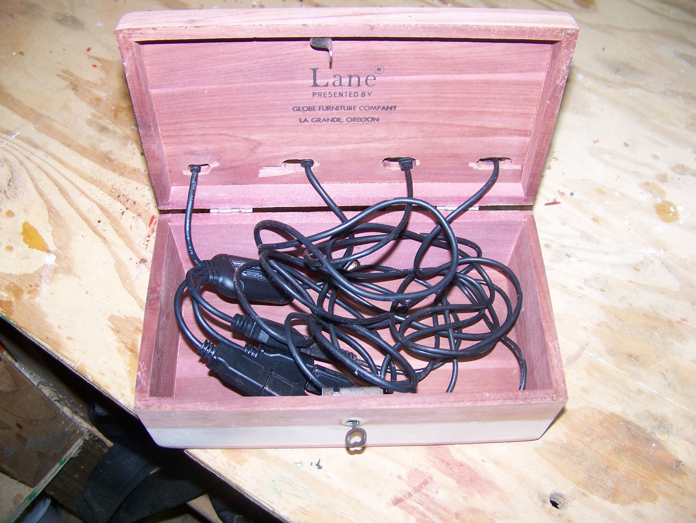 How to Make a USB Hub Cable Organizer