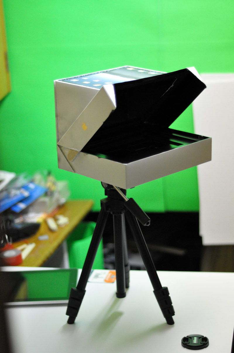 Cheap Teleprompter from iPad Box