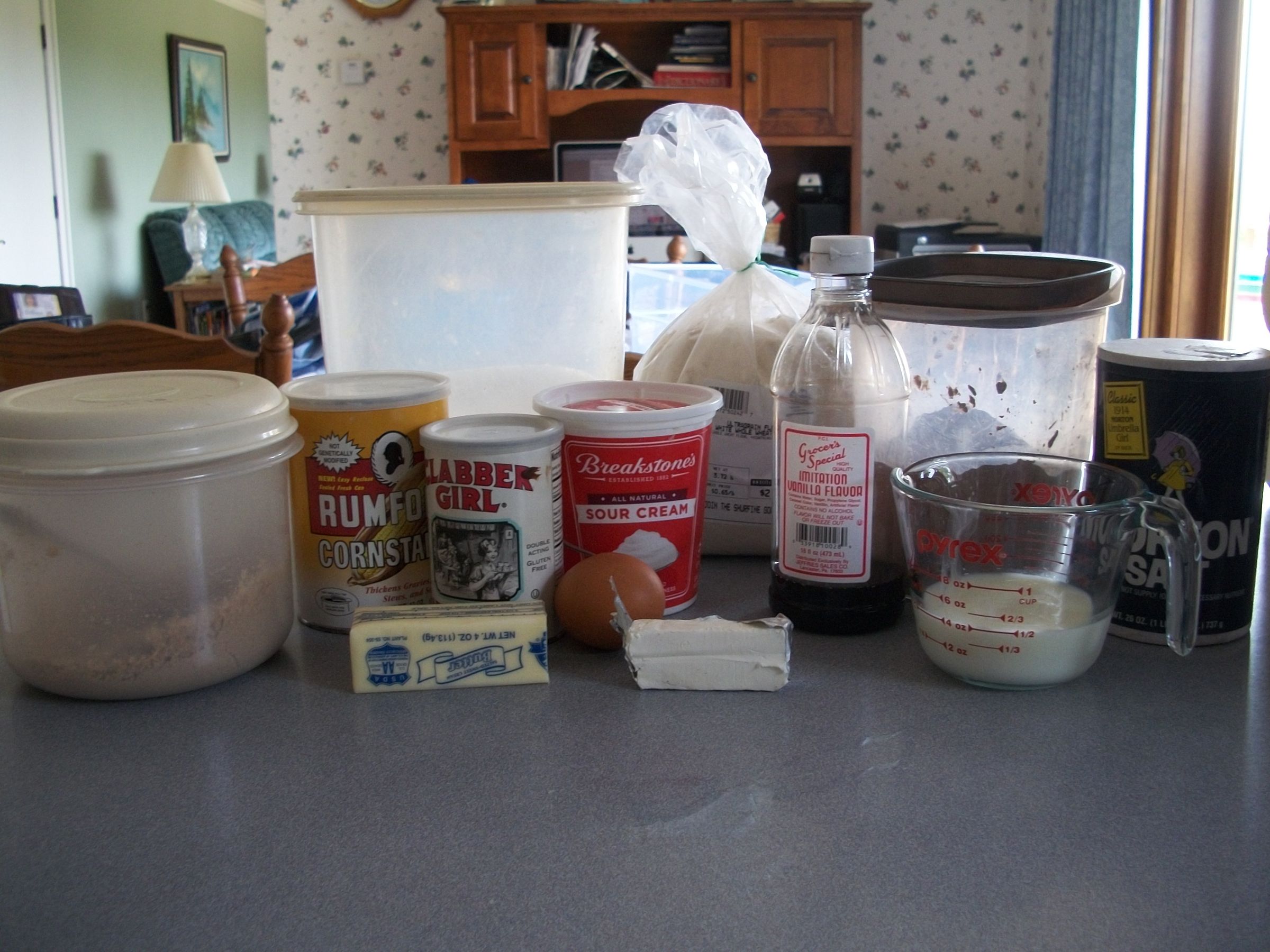 Chocolate Pudding Filled Marbled Party Cupcakes 3 Steps (with