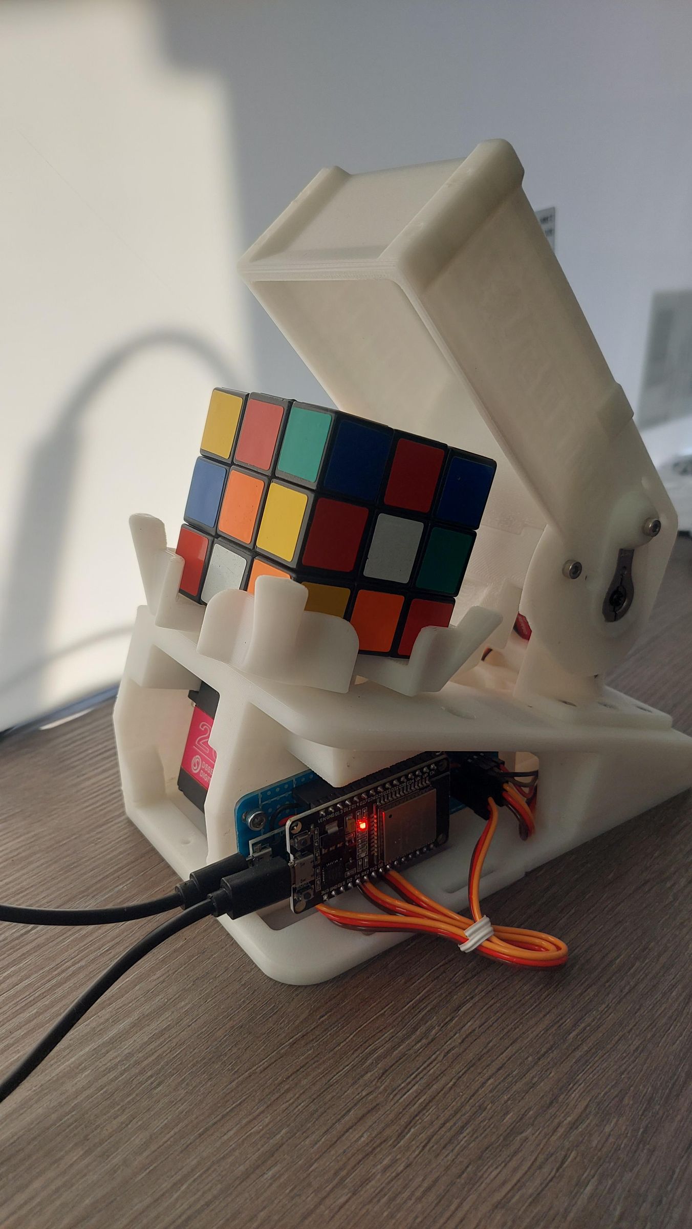 CUBOTino: a Small, Simple, 3D Printed, Inexpensive Rubik's Cube Solver ...