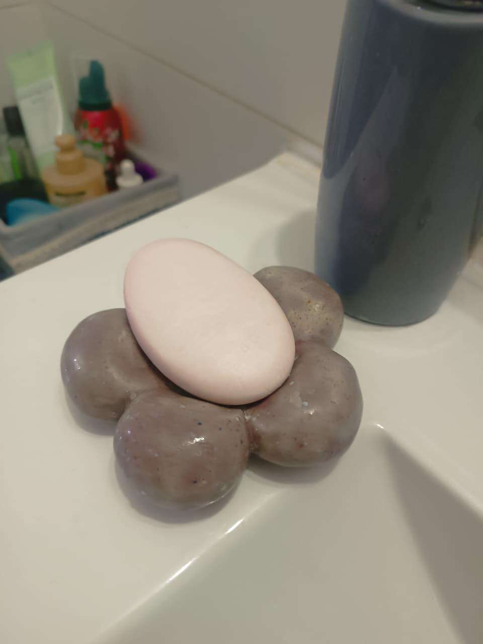 La Historia De Un Porta Jabón De Cerámica