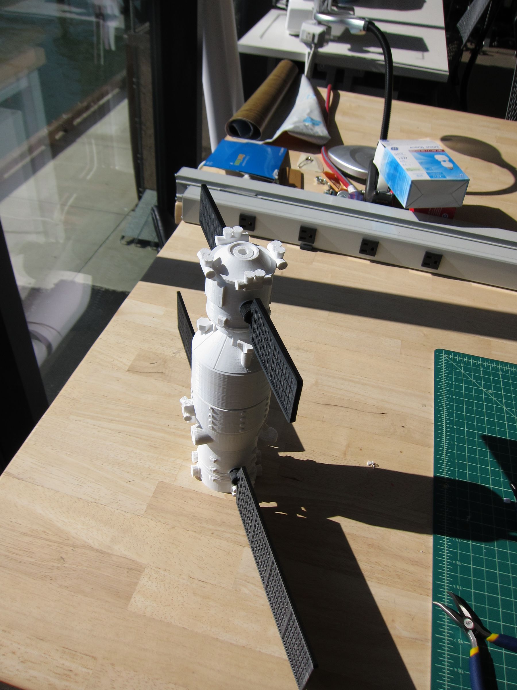 The Tiangong Space Station - Free 3D Print Model - MakerWorld