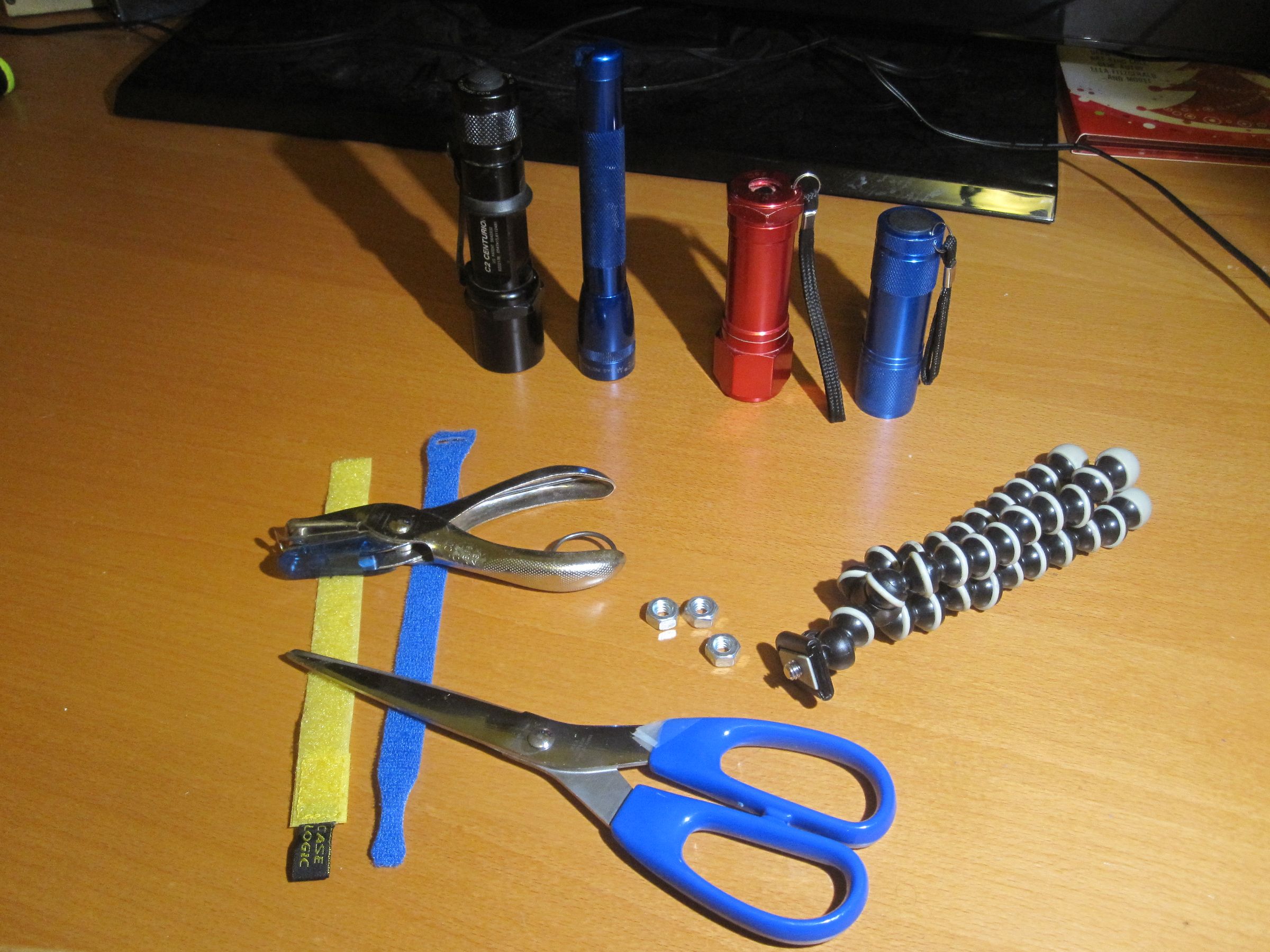 Tripod Flashlight Mount 4 Steps Instructables