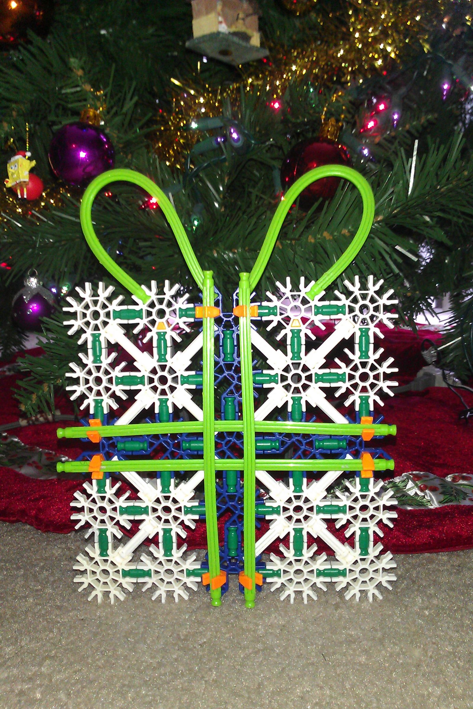 K'nex Christmas Present Decoration