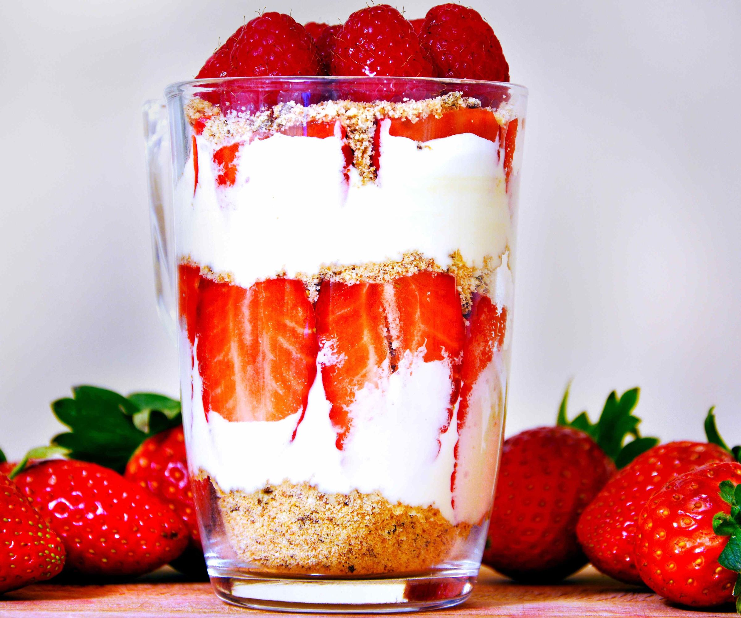 The Berry Love : No-Bake Dessert for This Valentine's Day.