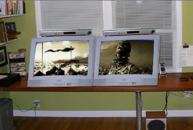 How to Make a DIY Widescreen TV in 5 Minutes!!