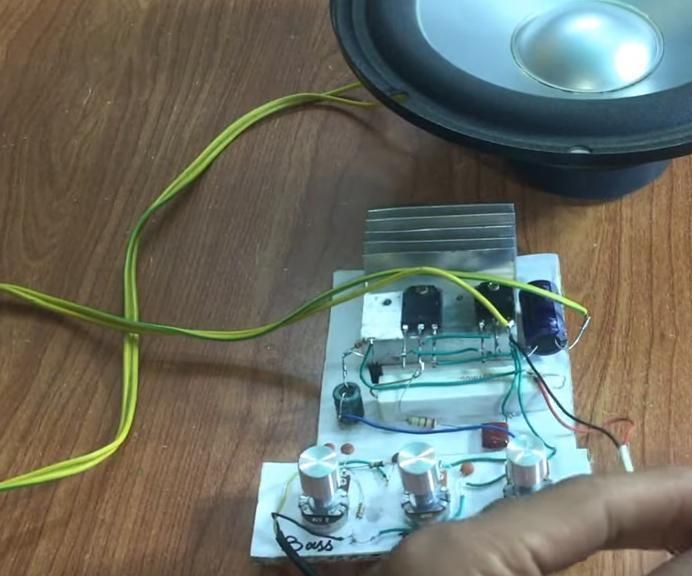 Heavy Bass Powerful Amplifier With D718