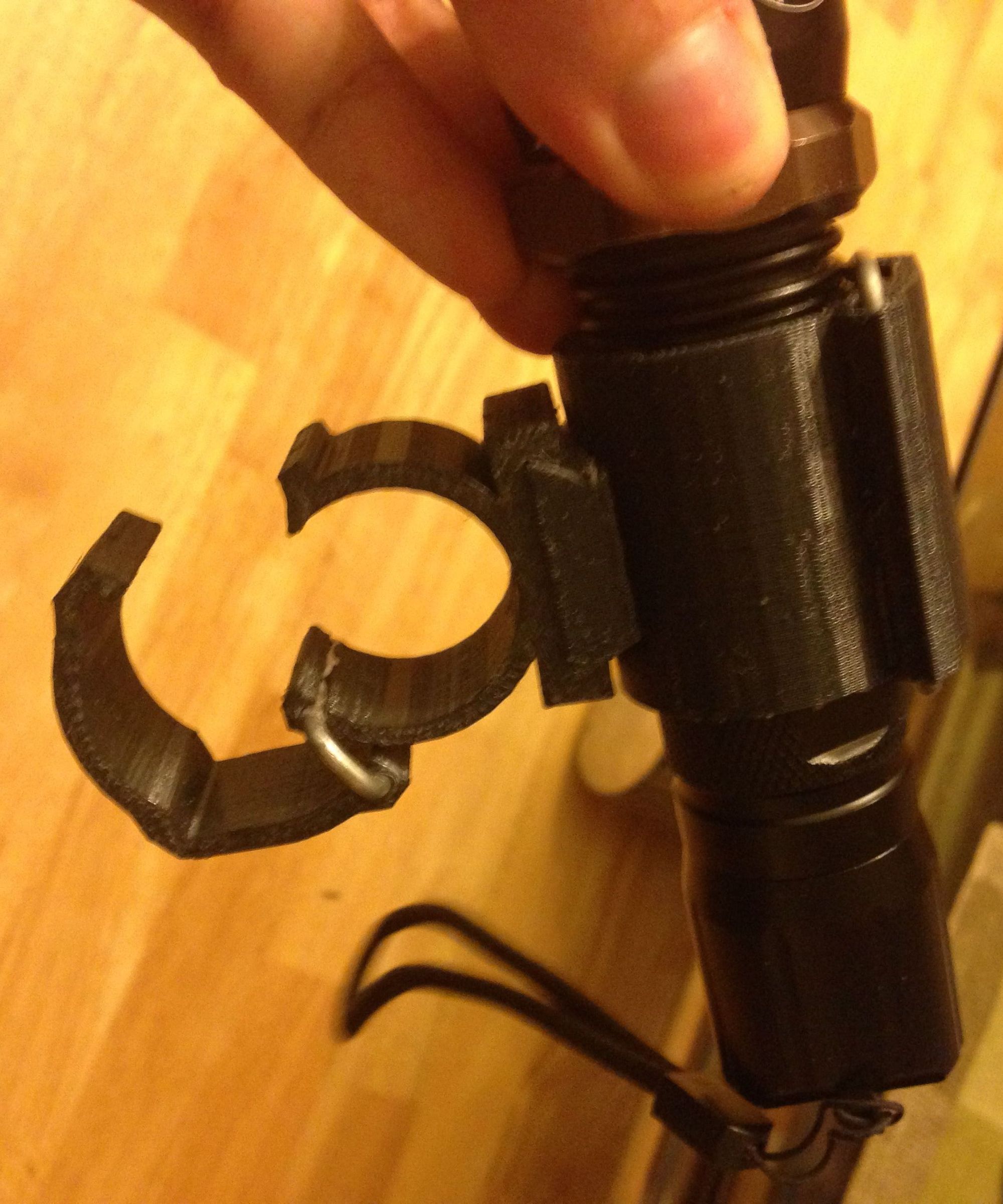 Simple Spring Clamps for Torch Light on Bicycle (3D Printing