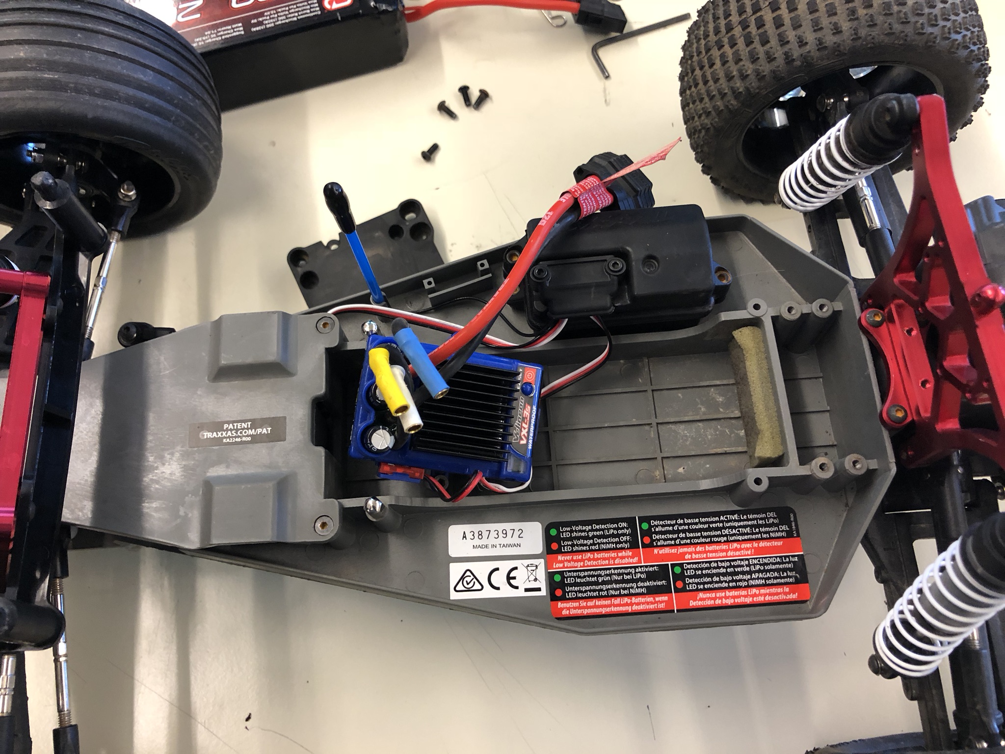 How to Install Traxxas Battery Expansion Kit 8 Steps Instructables