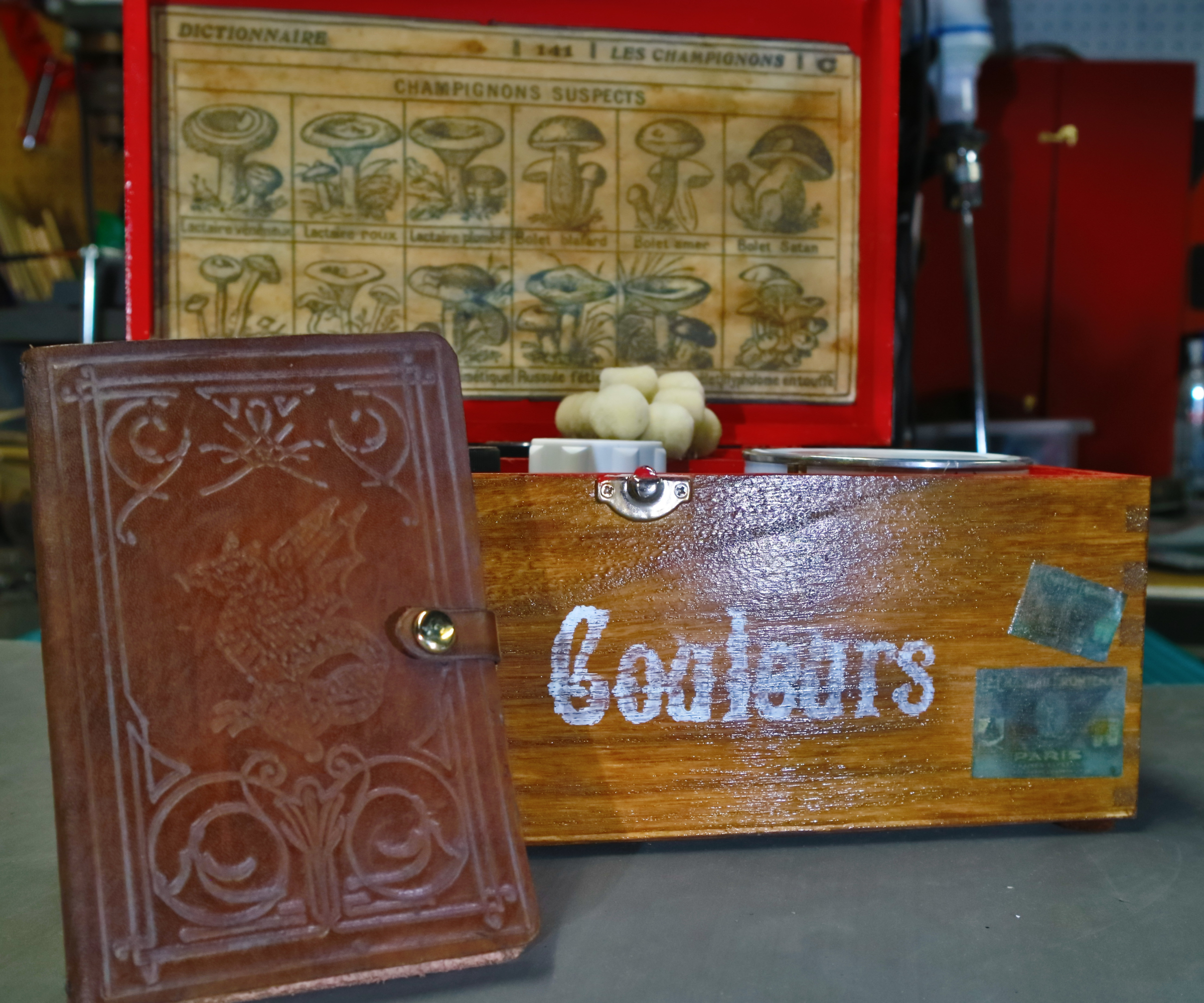 Leather Press to Make Decorative Leather Items With 3D Printed Dies