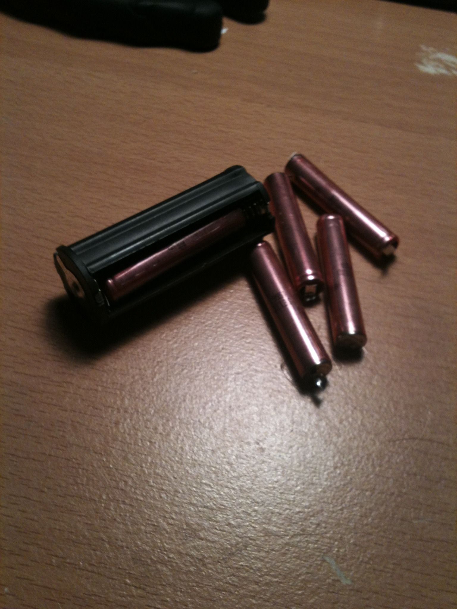 Aaaa Battery Hack! 5 Steps Instructables