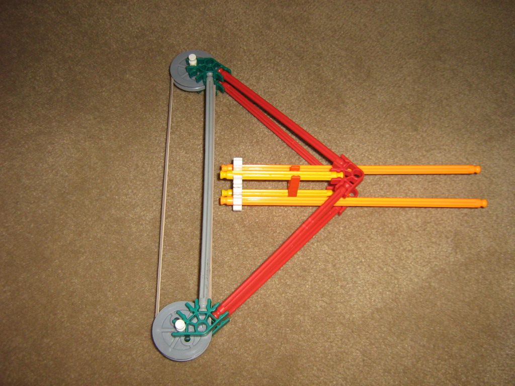 A VERY Strong K'nex Bow an Arrow