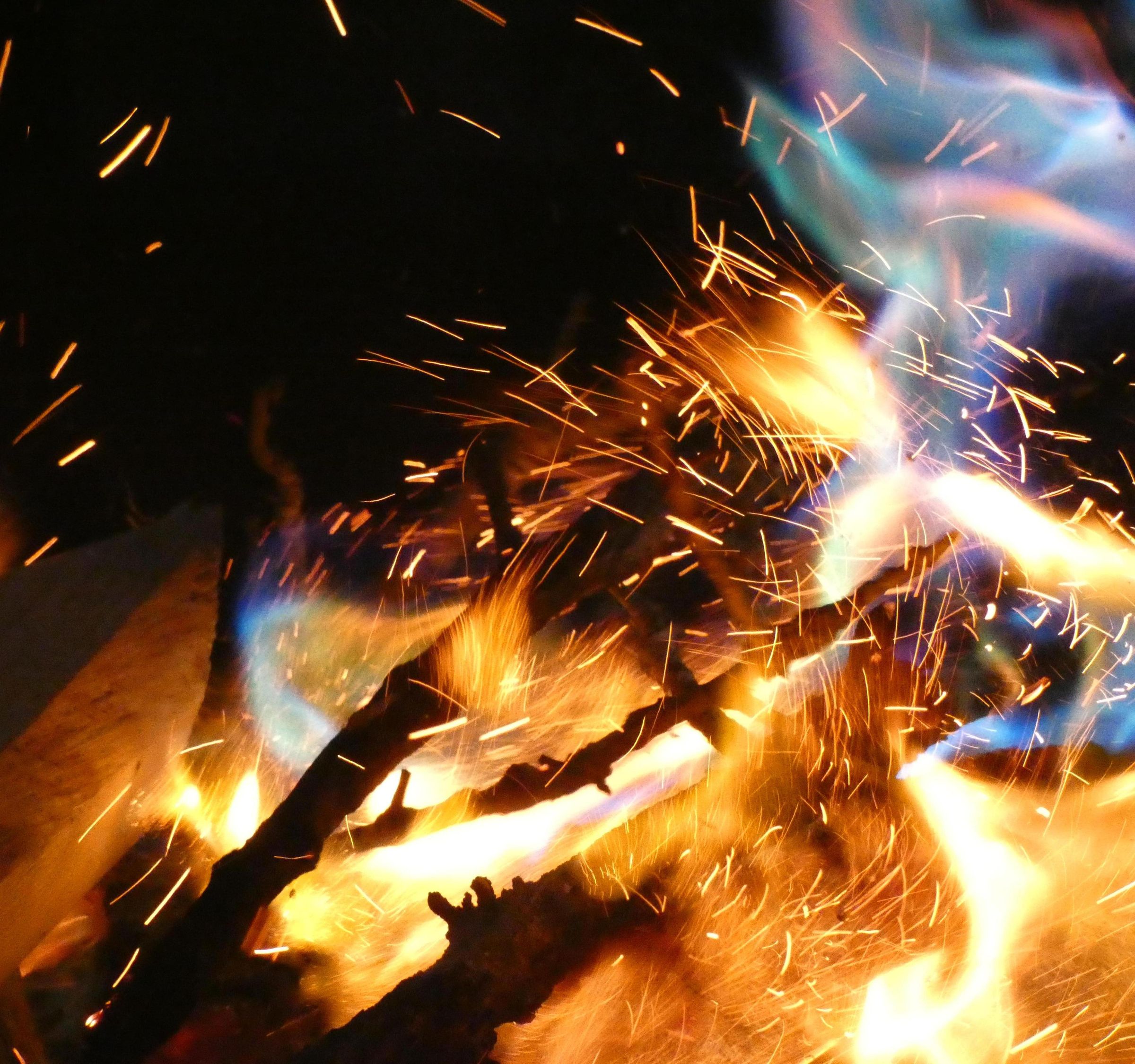 Rainbow Fire: 2 Amazing Ways to Elevate a Campfire