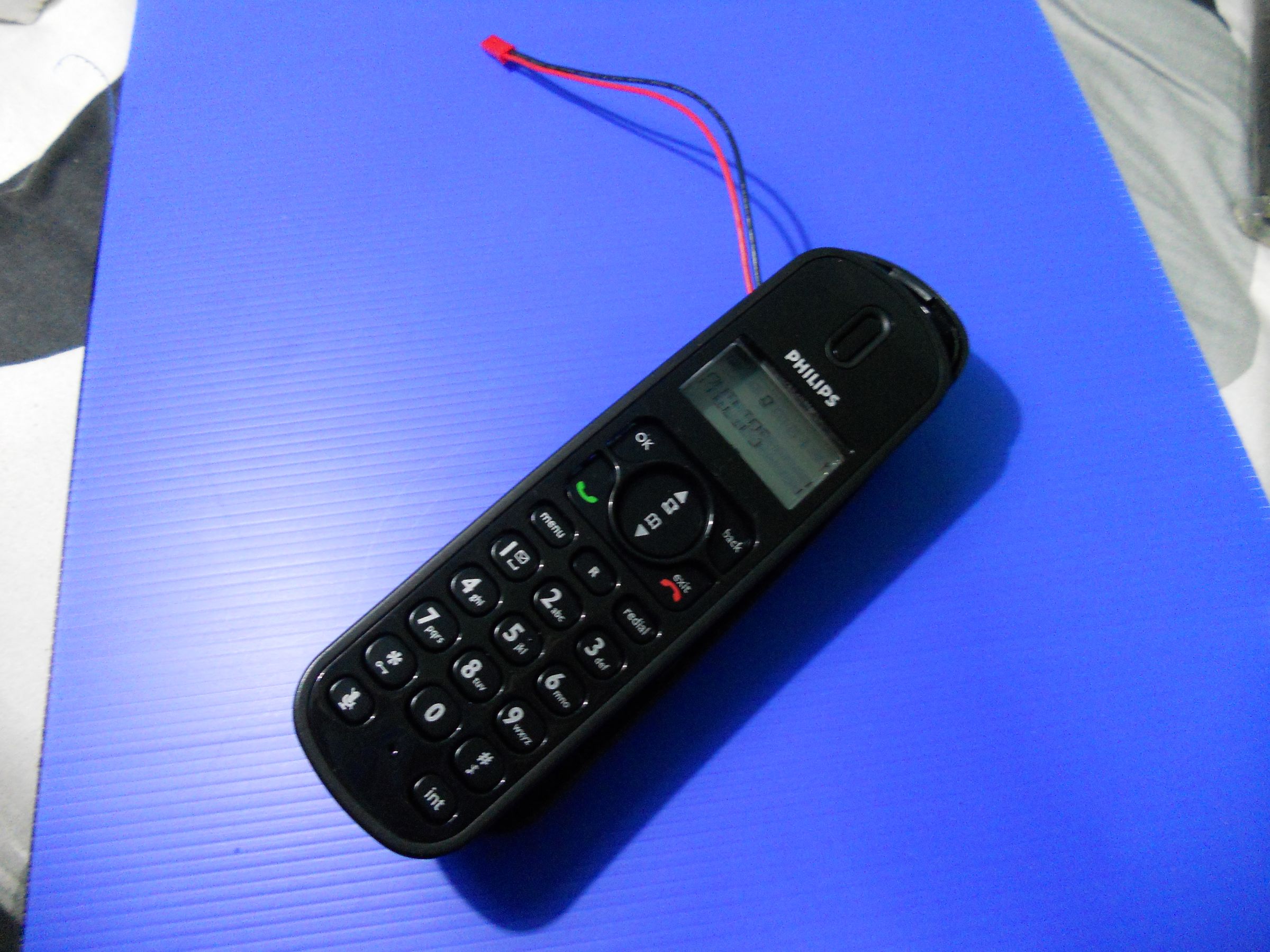 Hack a cheap wireless handset to output via external speaker
