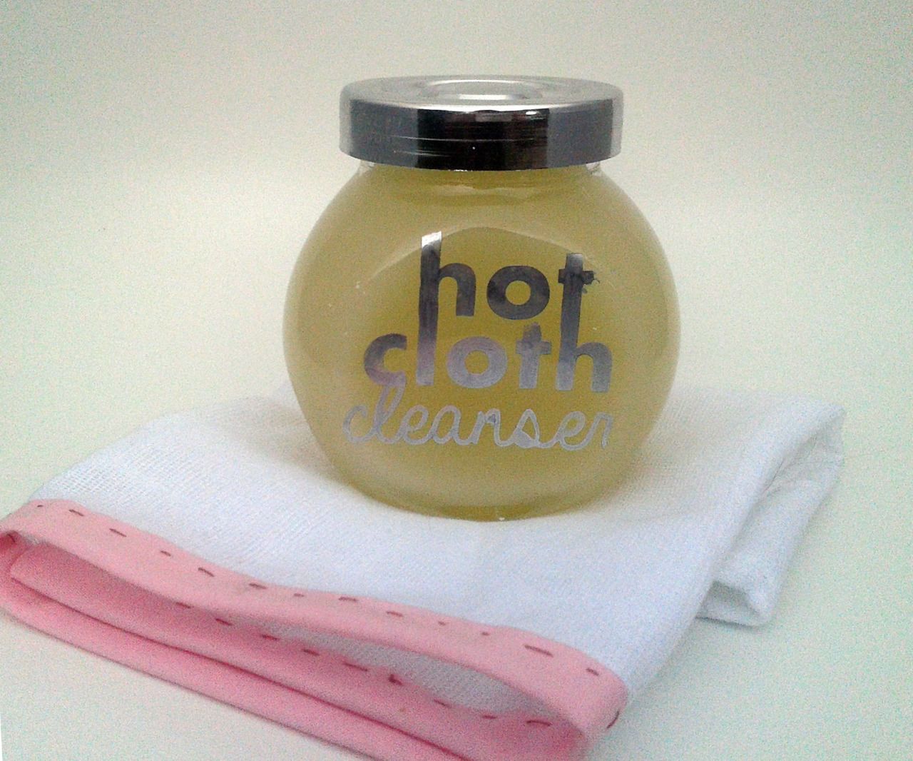 DIY Hot Cloth Cleanser / Make-Up Remover