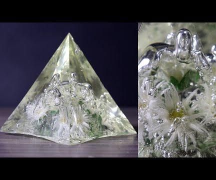 Daisy Flowers in Epoxy Resin 