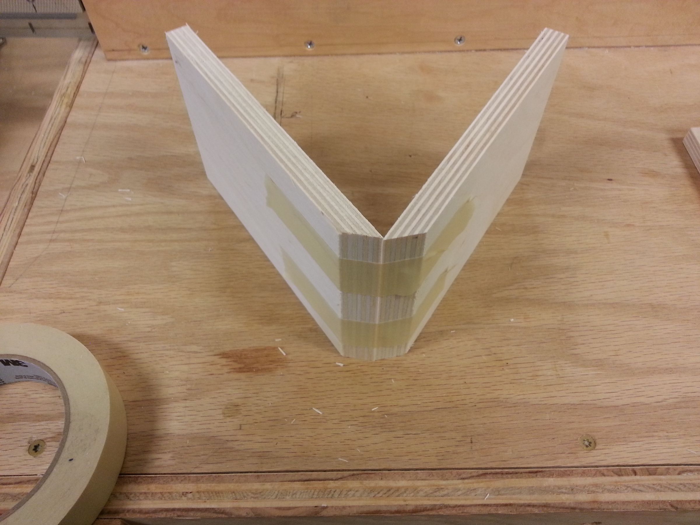 How to Make a Spline Jig to Help Make Your Frames Beautiful at