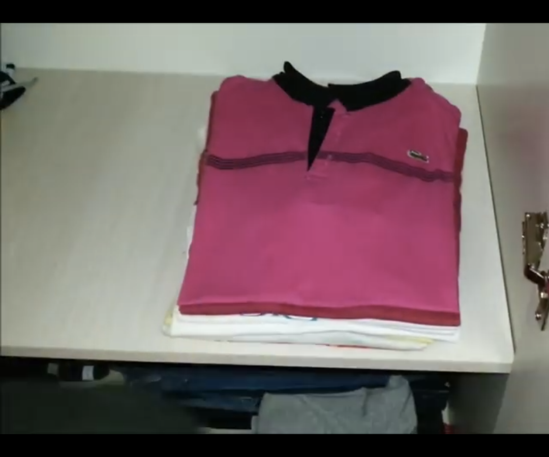 How to Perfectly Fold a T-shirt in Just TWO SECONDS  