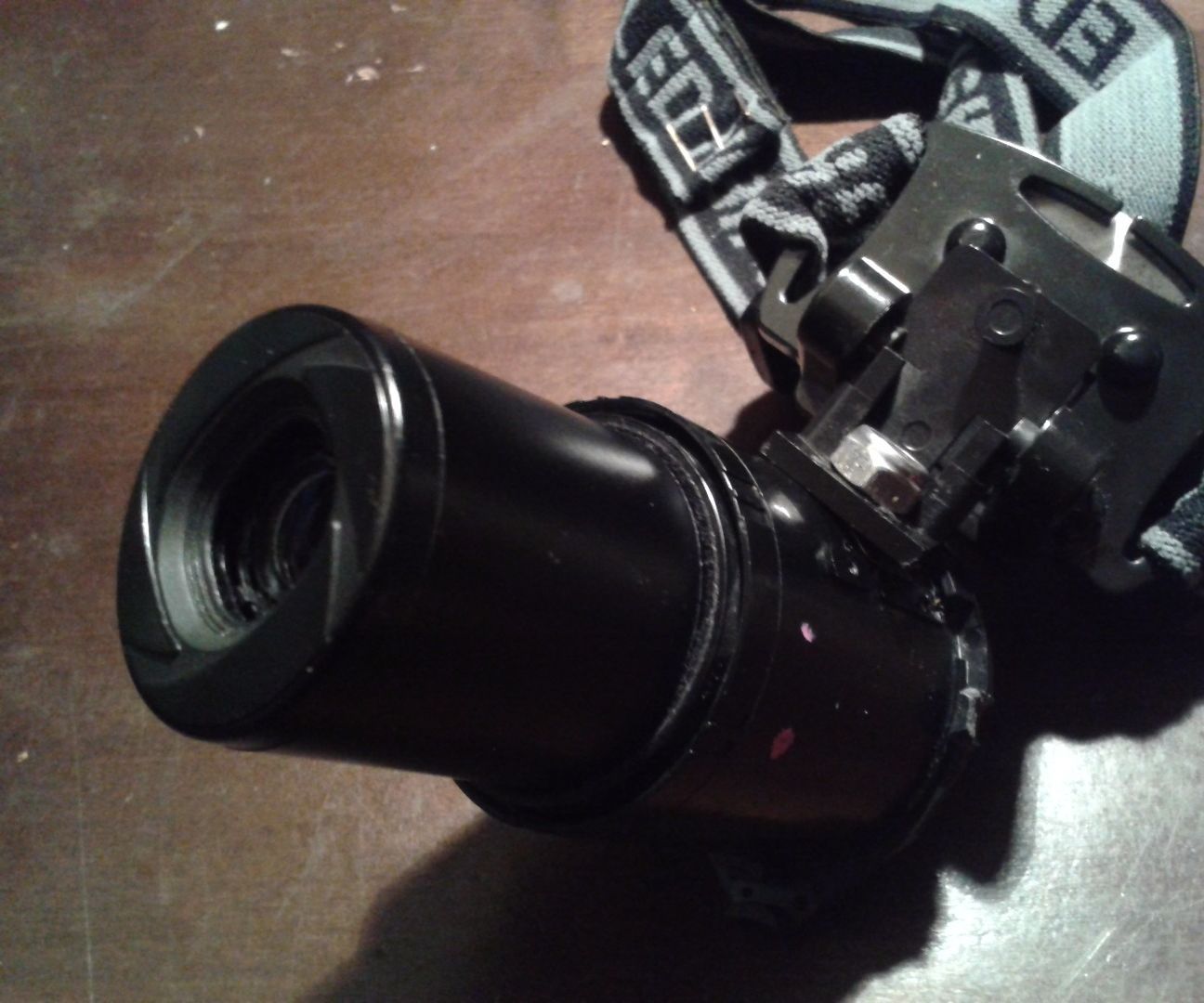 How to Make a Variable Zoom Head Lens From a Photocamera's Telescopic Lens
