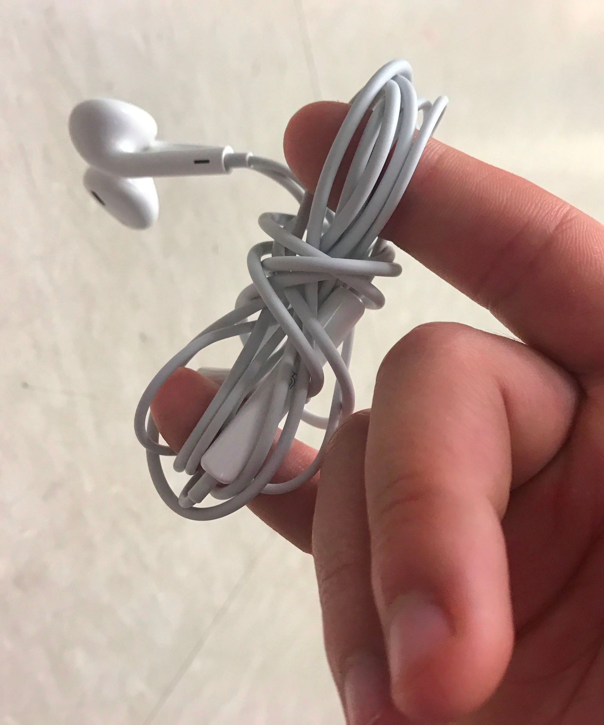 Wrap Up Earbuds to Keep From Tangling!