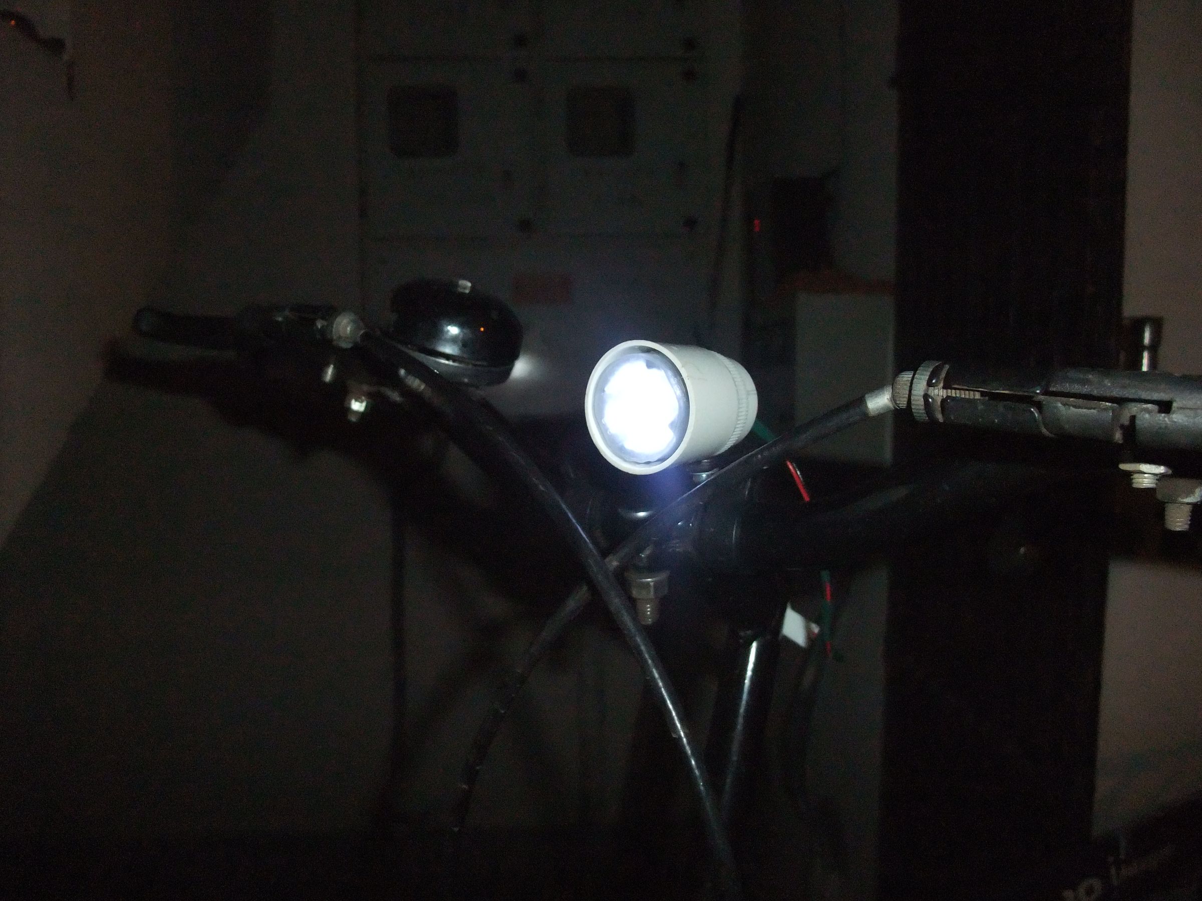Broken Bike Light - Giving a New Life : 11 Steps - Instructables