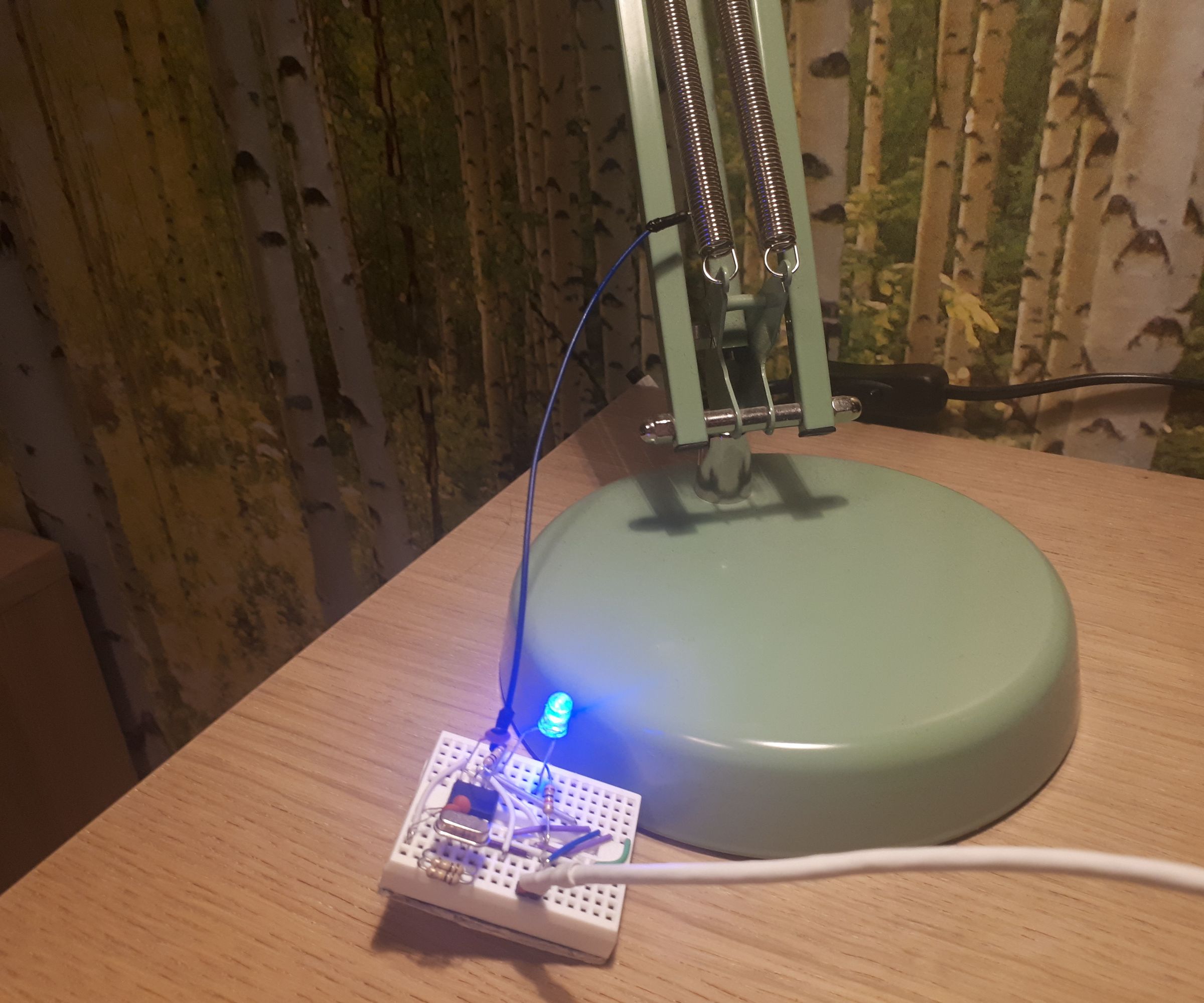 Capacitive Touch With PIC12F675